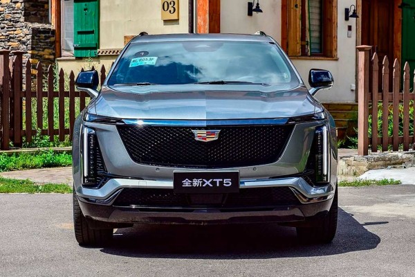 В Поднебесной представили кроссовер Cadillac XT5 второго поколения