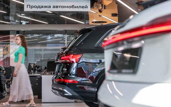 
            Автопилот Lada, новинки КНР, закрытие заводов и рост авторынка: итоги
        