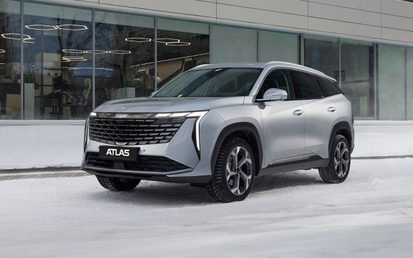 
            На грани паники. Первый тест-драйв нового Geely Atlas
        